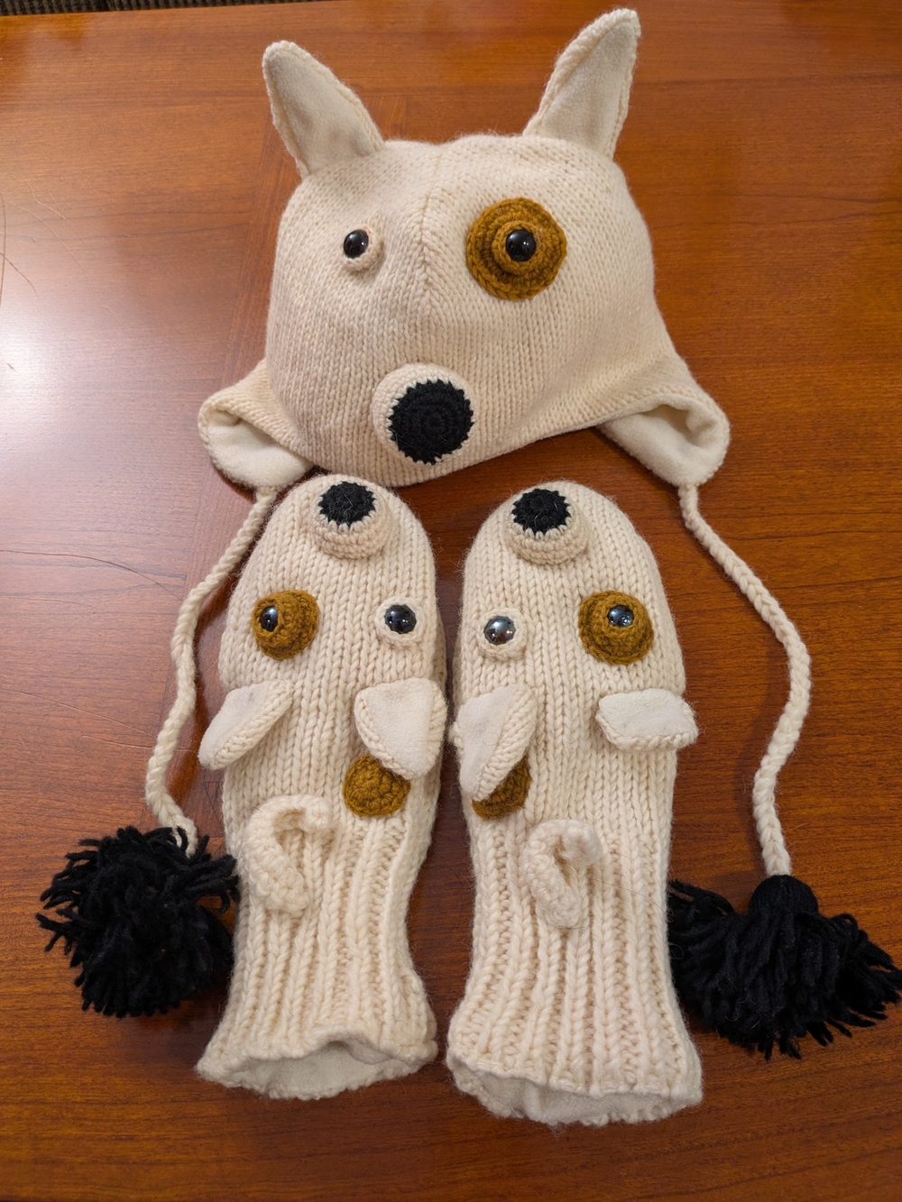 Nirvanna Designs Hand-Knit Puppy Winter Hat and Matching Mitten Set NWOT